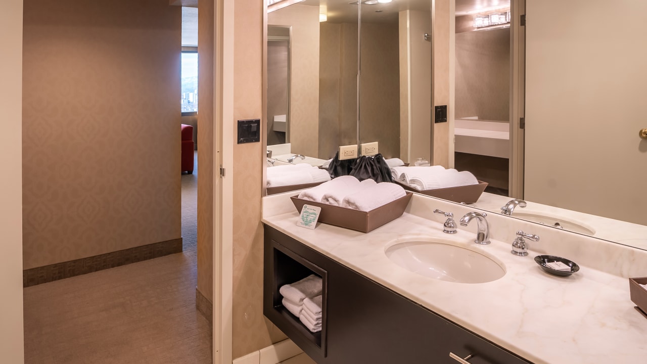 Summit Executive Suite Grand Sierra Resort